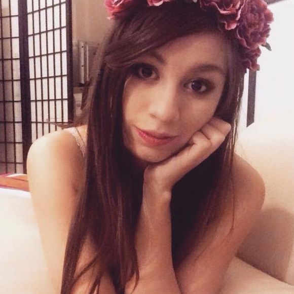 Meet your Posher, Jenna - Picture 1 of 1